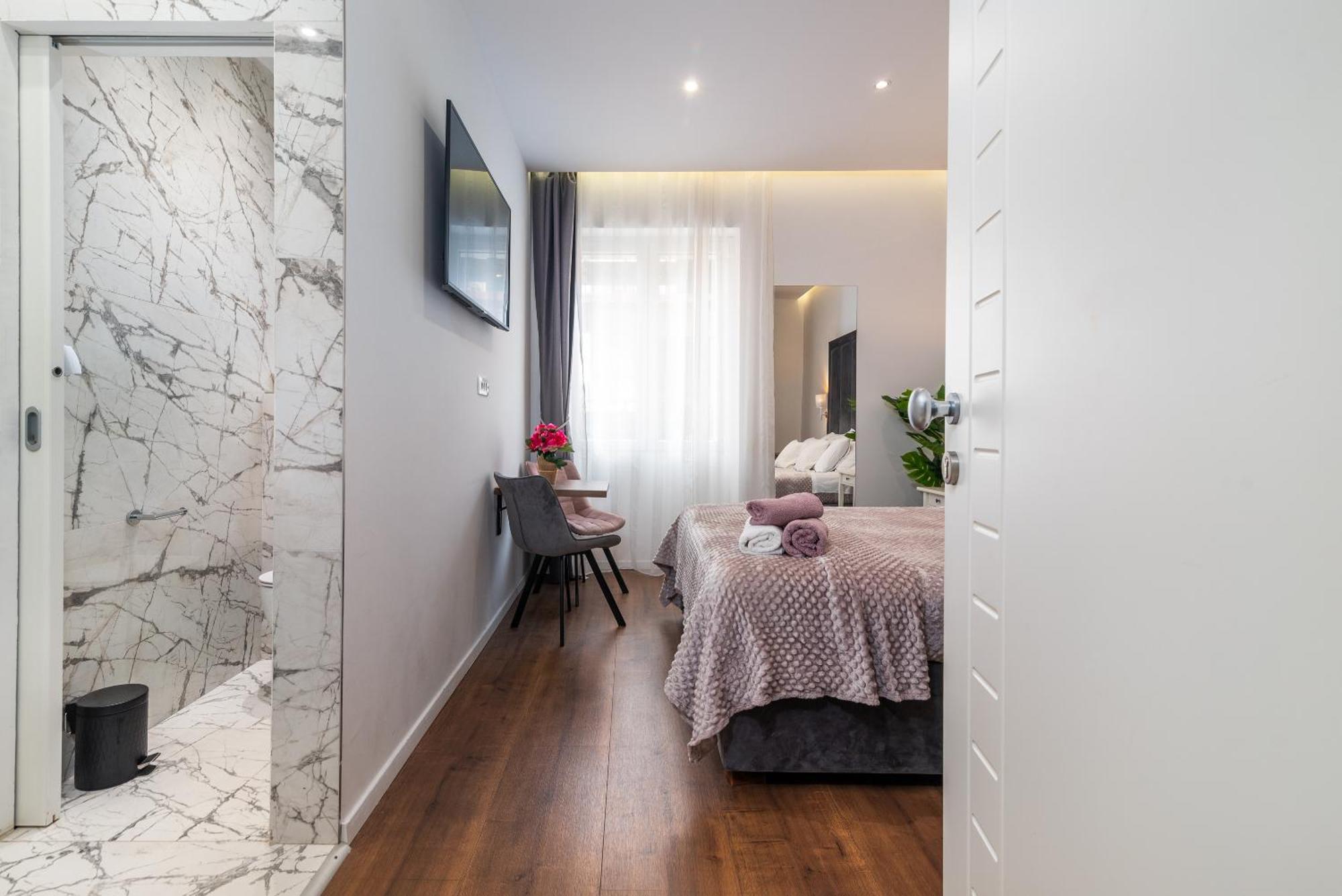 Antares Luxury Rooms 1 Split Exterior photo