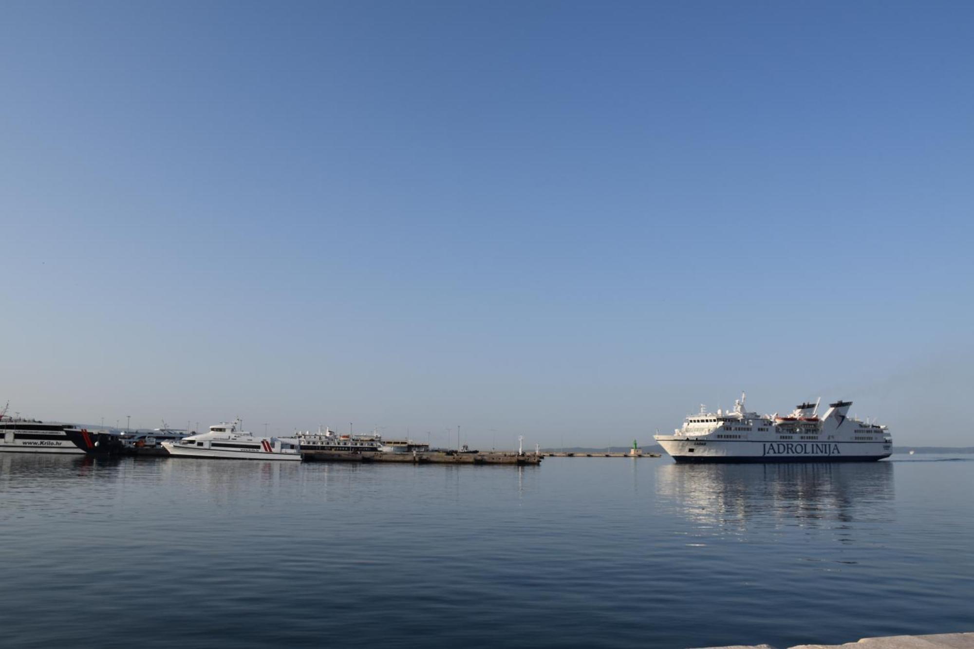 Antares Luxury Rooms 1 Split Exterior photo