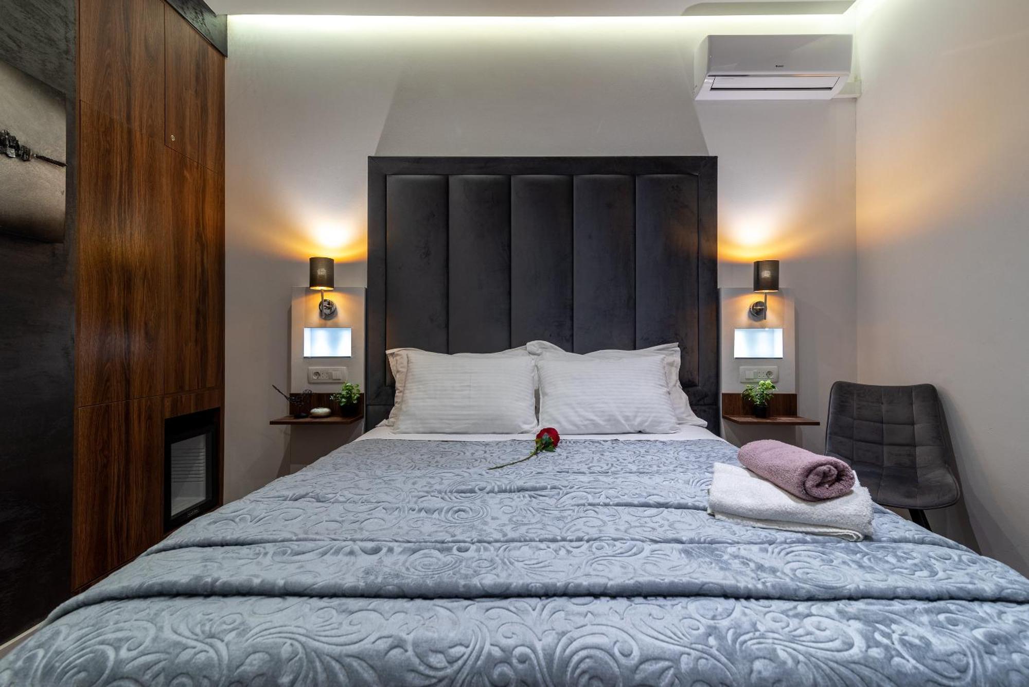 Antares Luxury Rooms 1 Split Exterior photo